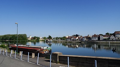 Saint Jean de Losne et la Saône ce matin